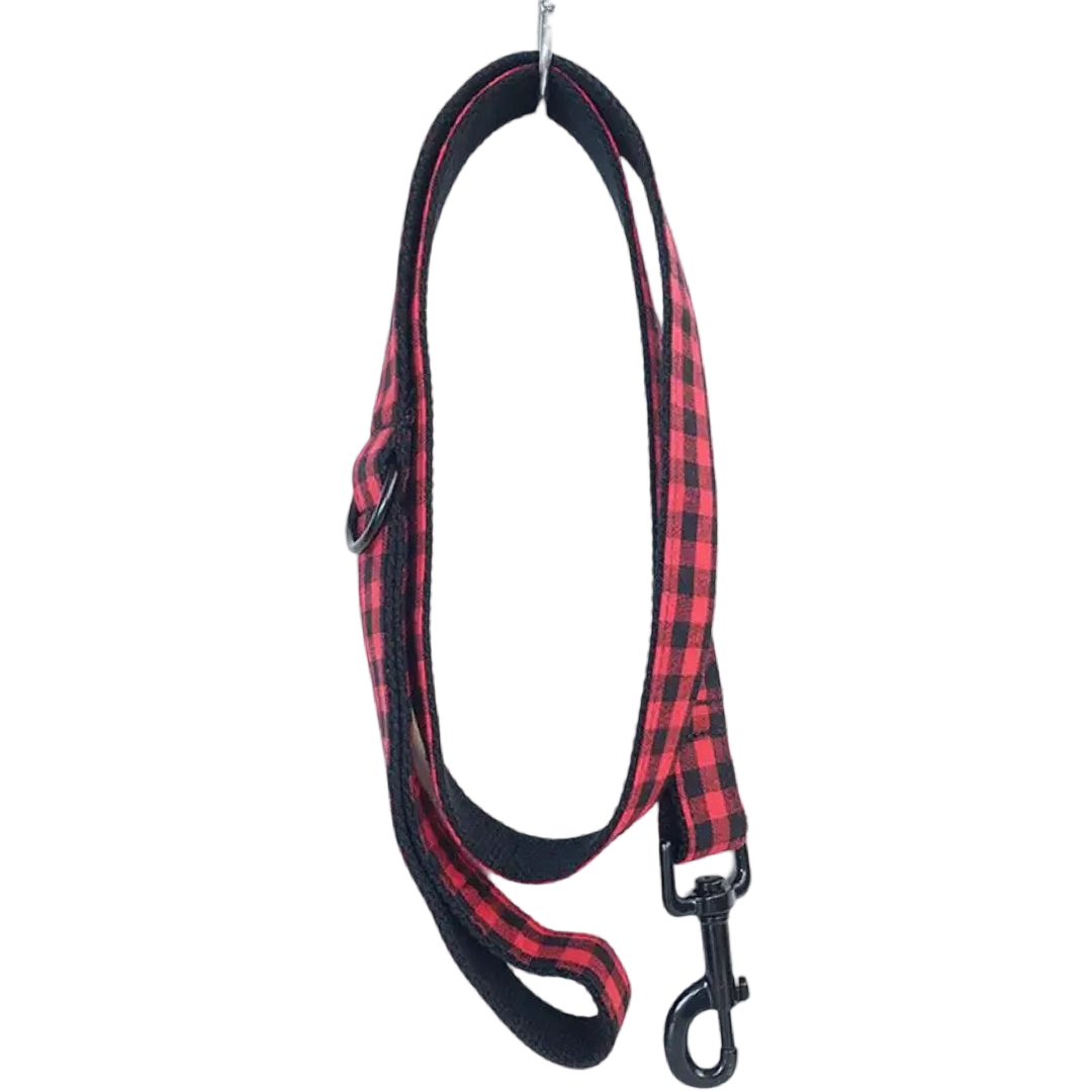 Buffalo Plaid Classic Collar.