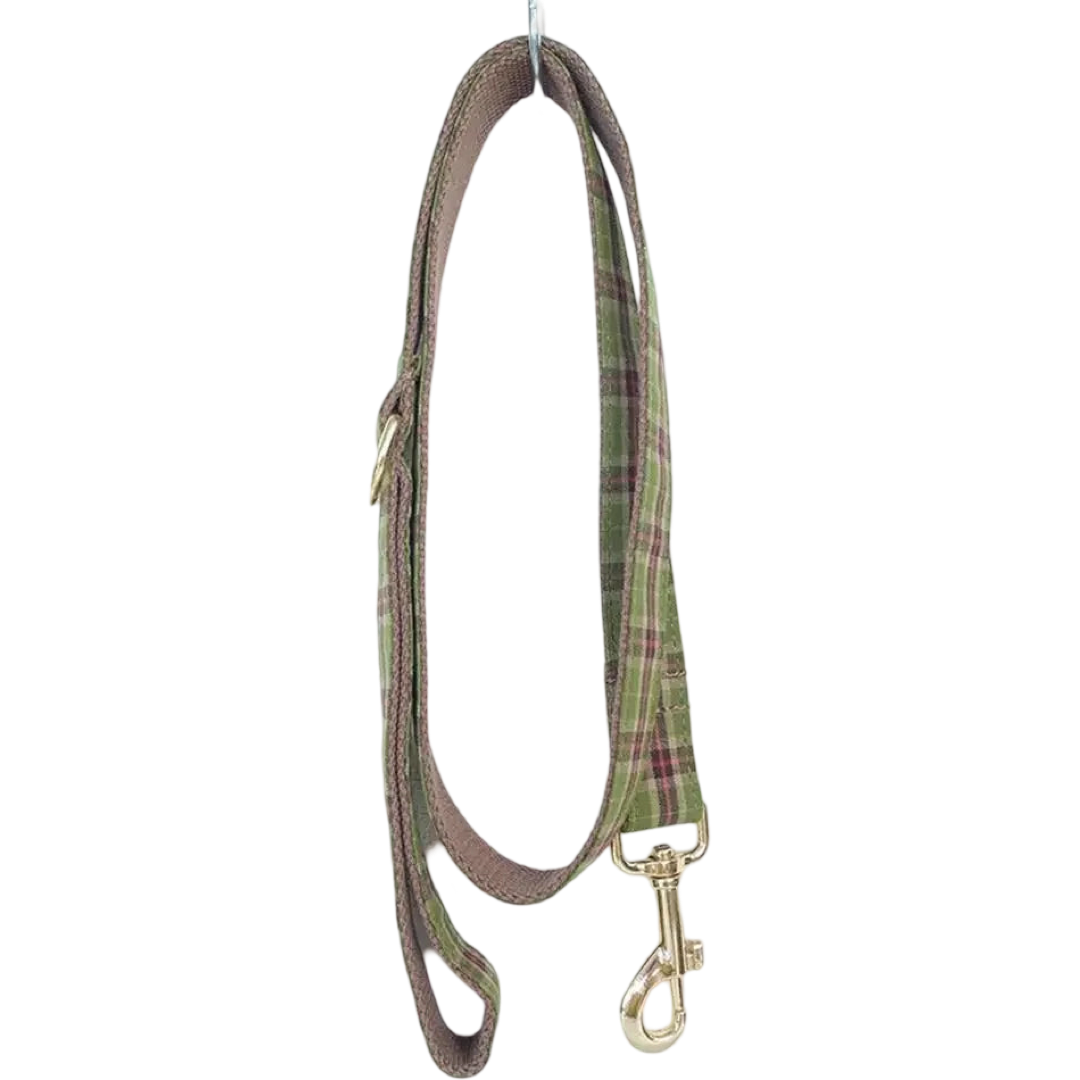 Woodland Plaid Collar and Leash.