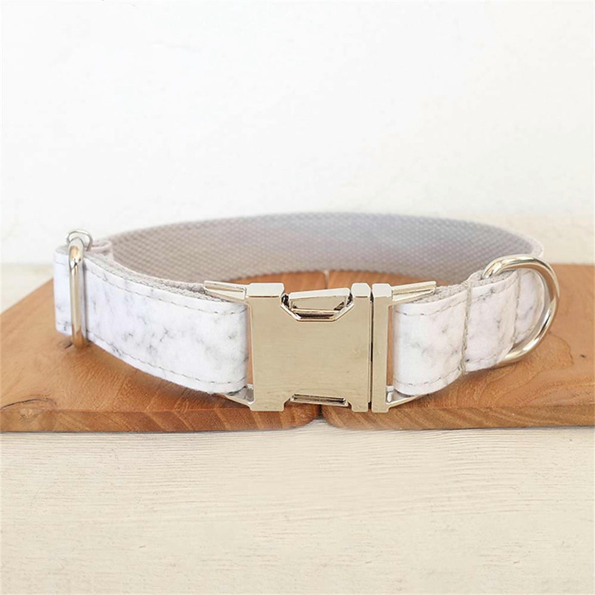 Marble Marvel silver hardware collar in Barkin’ Hound Luxury 2.0 presentation