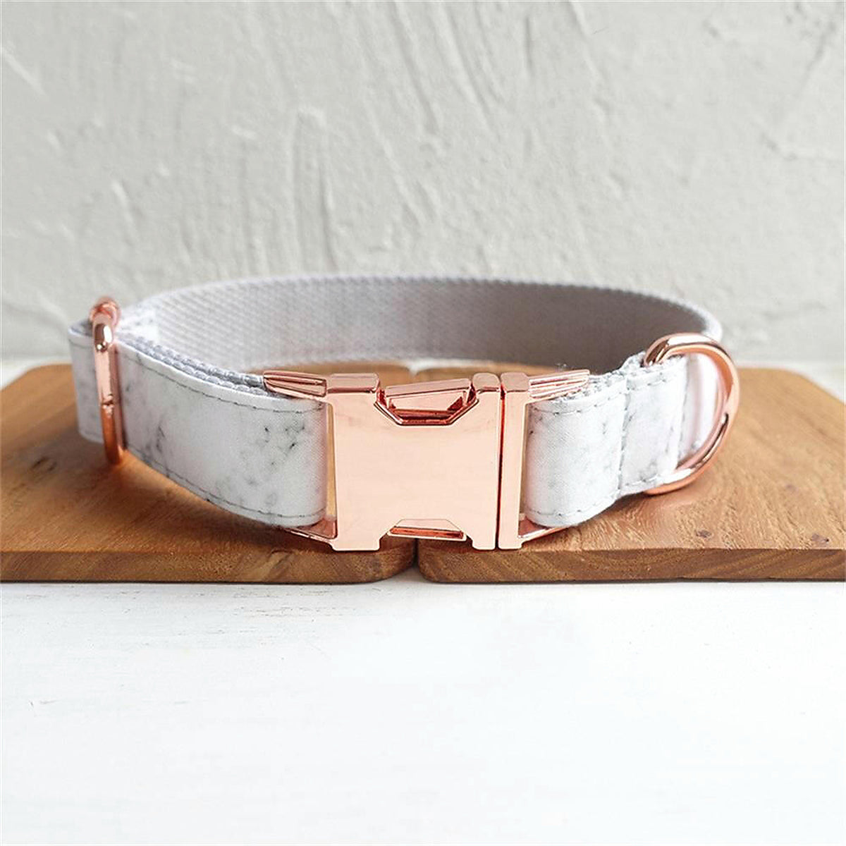 Marble Marvel rose-gold hardware collar in Barkin’ Hound Luxury 2.0 presentation
