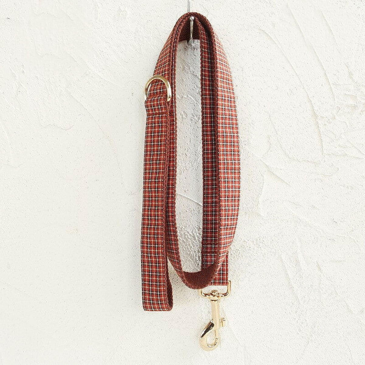 Plaid Palette gold-tone hardware leash in Barkin’ Hound Luxury 2.0 presentation