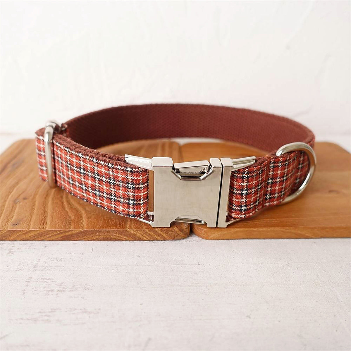 Plaid Palette silver hardware collar in Barkin’ Hound Luxury 2.0 presentation